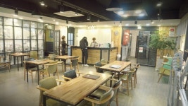 레드헤어 미용실 : 카페같은 레드헤어 미용실,디자이너모집 합니다~휴무,식사 보장 - 알바선진국 [알바천국] 경남 창원시 성산구 / 레드헤어... 