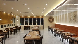 모집 - 알바천국 [알바천국] 경북 구미시 / 더포구미1호점 / [유니폼지원/주2-3일] 프리미엄 베트남식당 더포구미 홀서빙 아르바이트 모집 / 8,720원