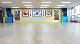 최강 백호 태권도장 : 태권도 여자사범님/유아체육선생님... 최강 백호 태권도장 / 태권도 여자사범님/유아체육선생님/수업보조선생님 / 2,600,000원