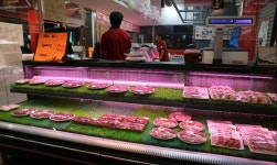 달려라소돼지(정육점&정육식당) : 【 방교동-정육식당 】 홀서빙... 【 방교동-정육식당 】 홀서빙  정직원 및 알바 모집 / 2,500,000원