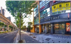 살롱드퍼스트 : 살롱드퍼스트미용실 준디자이너/스텝(주5일)구합니다... 살롱드퍼스트미용실 준디자이너/스텝(주5일)구합니다 / 2,000,000원