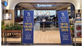 롤링파스타 이마트천안점 : 롤링파스타 이마트천안점에서 주방직원을... 롤링파스타 이마트천안점 / 롤링파스타 이마트천안점에서 주방직원을... 