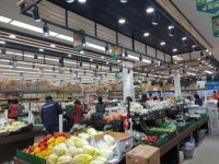 [거꾸로 가는 유통산업 규제] ③ 규제 사각지대 식자재마트…한숨 느는 전통시장 | 이코노믹데일리