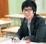 이슈 토론방 - BEMIL 군사세계 학원이나 과외요? 교과서만으로 공부해서 서울대 갔어요.