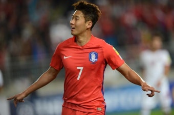 [속보]지동원-손흥민 연속 골…한국, 카타르에 3대2로 역전승 - 조선일보 > 스포츠 > 축구 [속보]지동원-손흥민 연속 골…한국, 카타르에 3대2로...