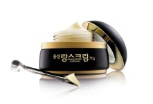 피부색 어둡게 하는 세포 활성 억제해 기미·주근깨 개선 - 조선일보 > 특집섹션 피부색 어둡게 하는 세포 활성 억제해 기미·주근깨 개선