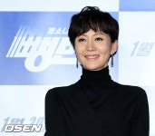 [사진]염정아,곽미향에서 경찰 윤과장으로 - 조선일보 > 연예 > 연예 포토 [사진]염정아,곽미향에서 경찰 윤과장으로