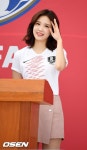 [사진]장예원 아나운서,'눈부신 햇살 미소' - 조선일보 > 스포츠 > 스포츠 포토 [사진]장예원 아나운서,'눈부신 햇살 미소'