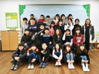   따옴표반-따옴표 안의 말에 귀를 기울이는 우리반 : 소개- Classting 금오초등학교 6 - 따옴표반-따옴표 안의 말에 귀를 기울이는 우리반... 