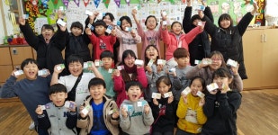   3 민들레반 : 소개- Classting 가능초등학교 4 - 3 민들레반 - 클래스팅