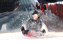 [포토] 평창에서 즐기는 얼음 봅슬레이 - ▒종합 경제정보 미디어 - 이데일리▒ [포토] 평창에서 즐기는 얼음 봅슬레이