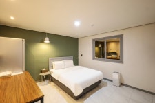 여수 YAM 여수여서점, 여수 봉산·여서·돌산·낭만포차·이순신광장, 전남 - 여기어때 특가