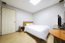 충주 런던파크, 충주·수안보, 충북 - 여기어때 특가