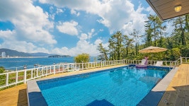 오동도와 남해바다가 보이는 숙소 | 더 휴 A동, 전라 - 여기어때 특가