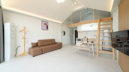 객실에서 일몰을 감상할 수 있는 숙소 | 고흥 오드리하우스 103호, 전라 - 여기어때 특가