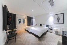 하운드 호텔(서산 호수공원점), 보령(대천)·태안(안면도)·서산·부여, 충청 - 여기어때 특가