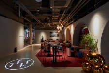 코랄로 바이 조선 - 여기어때 블랙 에디터노트