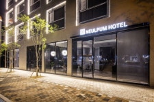 Hotel Reservation :
