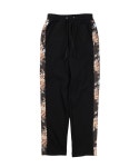 하이노크(HIGHKNOCK) 로즈 라인 트랙팬츠 - 블랙 - 47,600원 | 무신사 스토어