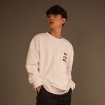 로이터(LOITER) WOH 맨투맨 화이트 - 55,000원 | 무신사 스토어