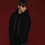 풀인(PULLIN) [PULLIN] 롱 슬리브 스트랩 로고 포인트 후디 블랙 (PUTJB401-X00) - 99,000원 | 무신사 스토어