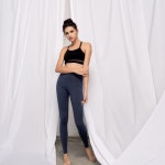 데비웨어(DEVIWEAR) 여성 요가복 DEVI-B0006-네이비 필라테스 레깅스 9부팬츠 - 36,000원 | 무신사 스토어