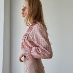 스튜디오 지(STUDIO.G) AMBER BLOUSE_PINK - 84,000원 | 무신사 스토어