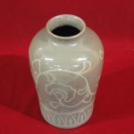 국내최대 미술품경매 - 포털아트 - 고전무늬꽃병 (12cm x19cm) 작가소개없음