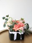 [J`S FLOWER LAB제이스 플라워 랩]생화 피치 카네이션 라탄 바스켓 [W CONCEPT]