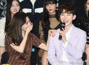 [엑's HD포토] 현아-조권 '큐브에서 다시 만났어'
