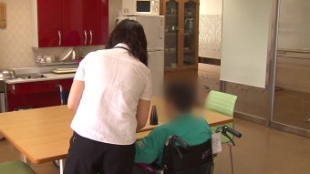[사회]내일부터 치매환자 '24시간 방문 요양서비스'내일부터 치매환자 '24시간 방문 요양서비스'