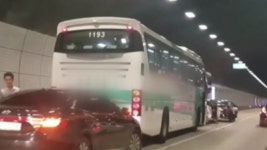 [전국]경북 상주터널 안에서 6중 추돌사고경북 상주터널 안에서 6중 추돌사고