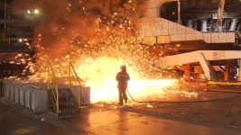 [경제]정유년 새해에도 꺼지지 않는 용광로정유년 새해에도 꺼지지 않는 용광로