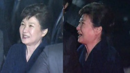 [사회]朴, 삼성동 복귀...미소 띠고 친박 의원들과 악수 朴, 삼성동 복귀...미소 띠고 친박 의원들과 악수