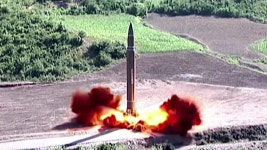 [정치]北 화성-14형 2차 발사 성공...최대 사거리 확증 北 화성-14형 2차 발사 성공...최대 사거리 확증