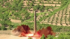 [정치]사거리 늘린 北, ICBM 완성단계 왔나 사거리 늘린 北, ICBM 완성단계 왔나