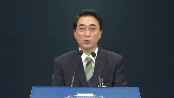 [정치]문 대통령, 아베 일본 총리와 전화 통화 문 대통령, 아베 일본 총리와 전화 통화