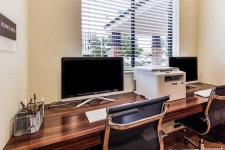 슬립 인 러브 필드-메디컬 디스트릭트 | 달라스(TX)호텔 예약 · 가격비교 | 호텔패스