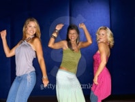 three young women dancing 이미지 (56383398) - 게티이미지뱅크 three young women dancing