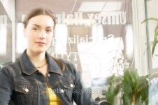 Woman at salon 이미지 (87566459) - 게티이미지뱅크 Woman at salon
