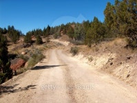 Dusty Desert Road 이미지 (115868269) - 게티이미지뱅크 Dusty Desert Road