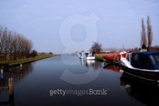 Calm winters day at the lake 이미지 (139393441) - 게티이미지뱅크 Calm winters day at the lake
