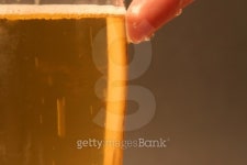 Wet finger on beer - serie 이미지 (99125831) - 게티이미지뱅크 Wet finger on beer - serie