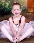 Ballerina does her stretches 이미지 (139895187) - 게티이미지뱅크 Ballerina does her stretches
