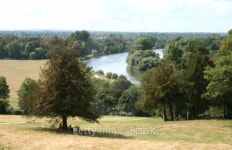 View of the river Thames from Richmond Hill London 이미지 (89483014) - 게티이미지뱅크 View of the river Thames from Richmond... 