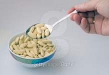 Vitamin spoon 2 이미지 (139869947) - 게티이미지뱅크 Vitamin spoon 2