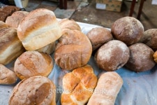Gourmet breads on display 이미지 (92688642) - 게티이미지뱅크 Gourmet breads on display