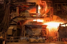 Sparks falling from work shop 이미지 (77890149) - 게티이미지뱅크 Sparks falling from work shop