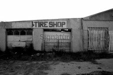 Tire Shop 이미지 (172154064) - 게티이미지뱅크 Tire Shop