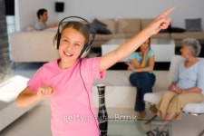 Teenage girl listening to music while dancing 이미지 (78630260) - 게티이미지뱅크 Teenage girl listening to music while dancing